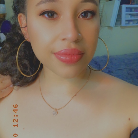 thin gold hoop - Picture 7 of 7